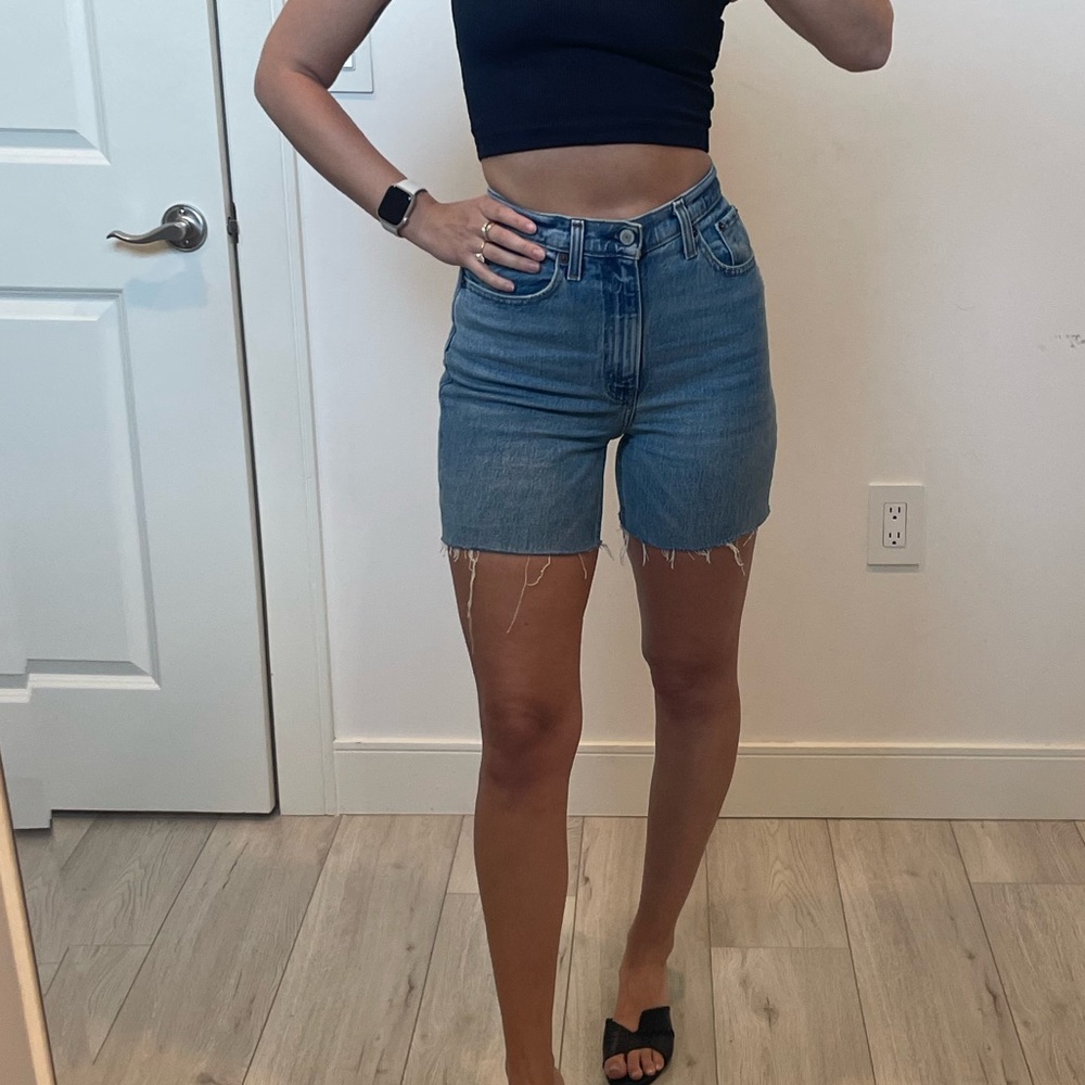 Abercrombie & Fitch 90s High Rise Jean Shorts